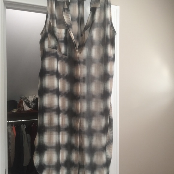 Long sheer patterned tunic. - Picture 4 of 4